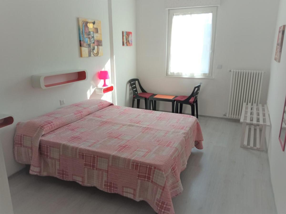 Garden Belvedere B&B Торболе Экстерьер фото
