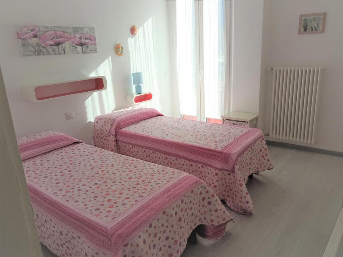 Garden Belvedere B&B Торболе Экстерьер фото
