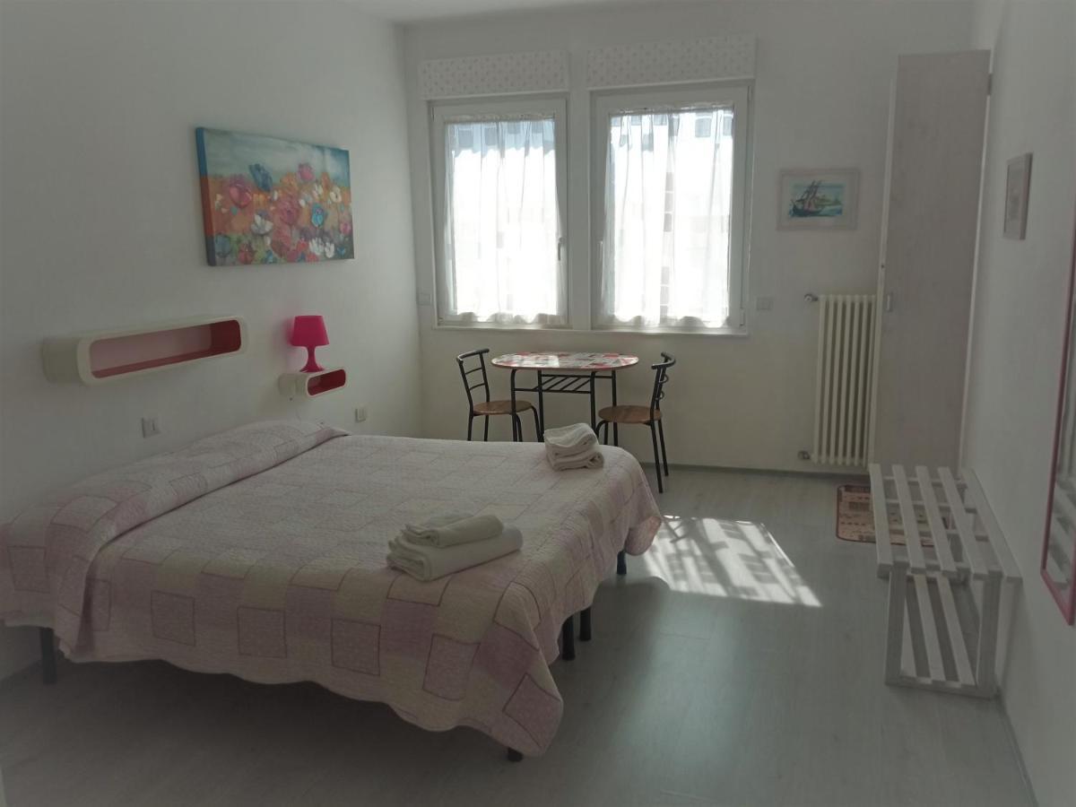 Garden Belvedere B&B Торболе Экстерьер фото