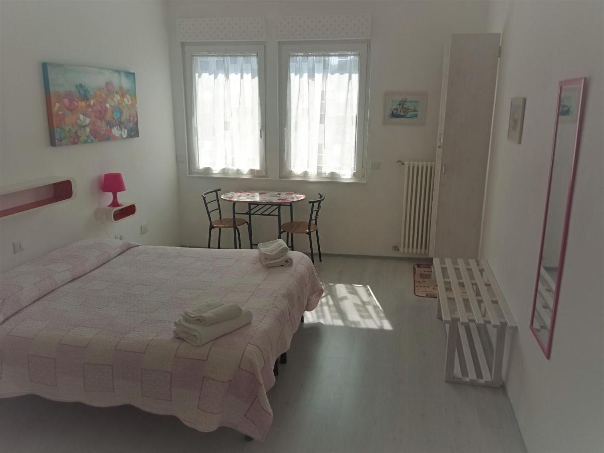 Garden Belvedere B&B Торболе Экстерьер фото